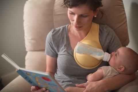 Hands Free Baby Milk Bottle Holder