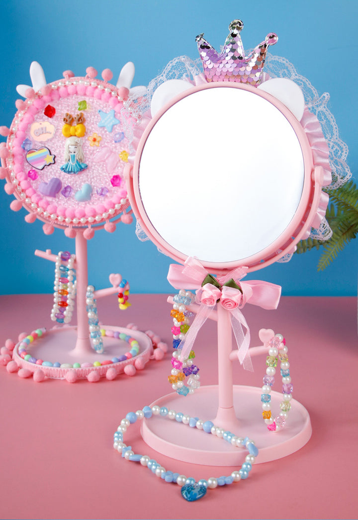 Girls Creative DIY Mirror